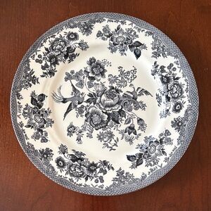 ROYAL STAFFORD Asiatic Pheasant Dinner Plate‎ 11" Diameter Black/White Toile
